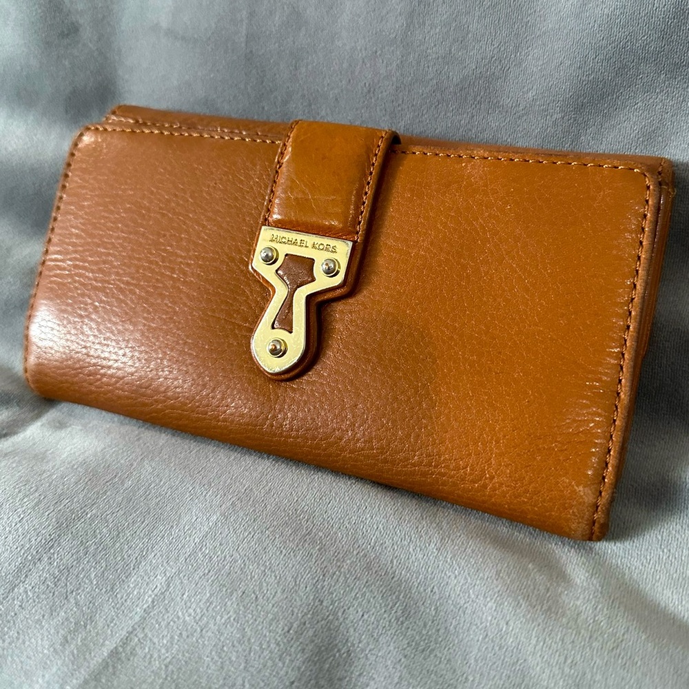 Michael Kors Brown Leather Wallet with Gold Detail